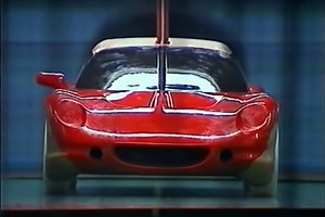 Itt egy 2 óra 20 perces dokumentumfilm a Lotus Elise fejlesztéséről