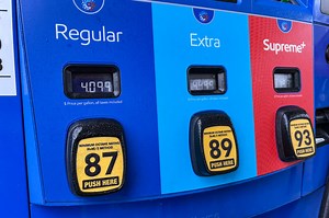 Gas Rebate Act of 2022: Stimulus checks proposed as part of new bill