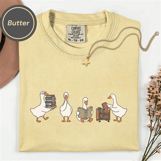 Funny Librarian Goose T-shirt, Librarian Gift, Book Lover Shirt, Library Humor Tee, Reading Goose, Bibliophile Gift, Teacher Book Shirt - Etsy