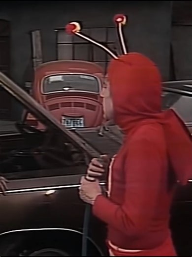 El Chapulín Colorado: El héroe que responde al llamado