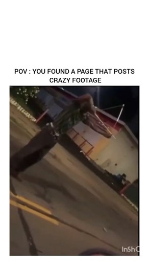 CRAZY FOOTAGE | 无敌破坏王 (2012) – 详细摘要 导演:里奇·摩尔 工作室:华特迪士尼动画工作室 配音:约翰·C·赖利、莎拉·西尔弗曼、杰克·麦克布雷尔、简·林奇 前提 故事发生在一个游戏厅内,游戏厅关闭后,视频游戏角色将过上充实的生活。主角 Wreck-It Ralph 是经典... | Instagram