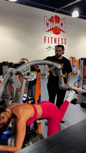 Glute day at Crunch with Fernanda! 💗🍑 | Crunch Fitness