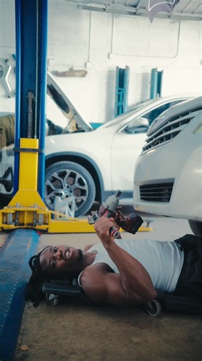 This why bro taking so long to fix the car 😭 #carproblems #mechanic #freestylerap #floridarapper #unsignedartist