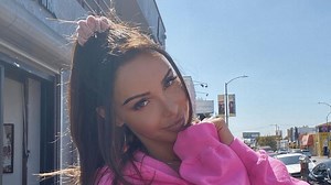 Nabilla : Découvrez sa danse endiablée du jour !