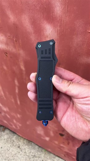 Who wants one? 😈 #knife #knives #otfknife #autoknife #switchblade #wow #foryou #fyp