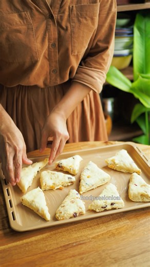 Buttery & Flaky Classic Scones #recipe #baking #short