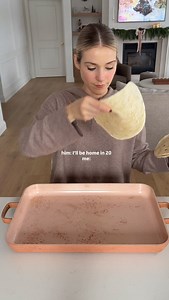 Viral Sheet pan Quesadillas but Animal style, genius idea from @samanthabauchmann 😮‍💨 Trust me and save this one! Ingredients: • flour tortillas • Ground beef (seasoned with salt, pepper, garlic & onion powder) • onions sliced • Olive oil • cheese slices • Butter, melted Animal-style sauce: • Mayo • Ketchup • Mustard • Relish or chopped pickles * pickle juice from the jar Steps: * Caramelize onions in olive oil. Brown ground beef. •Mix sauce ingredients. •Brush butter on pan, layer tortillas,