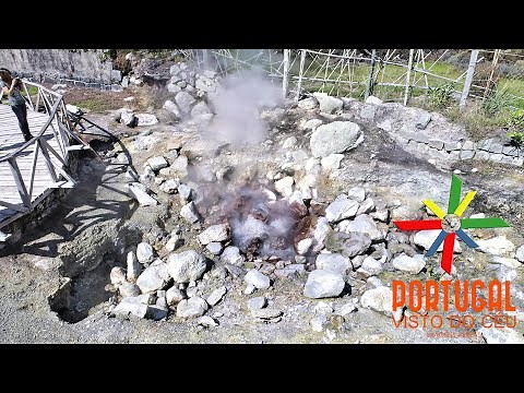 Lagoa das Furnas fumarolas - Furnas lake hot springs aerial - São Miguel - Azores - 4K Ultra HD