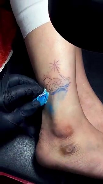 Beach, Sun & Wave Tattoos | Relax & Stress-Free Tattoo Design Ideas