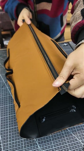 Make a travel bag/luggage bag/handbag#shorts #travelbag #luggagebag #handbags #leatherbag #handmade