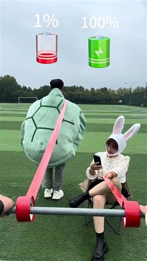 🪫1%VS🔋100%！The Tortoise and the Hare #funny#viral #squidgame