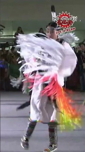 Swift and Stunning: Women’s Fancy Dance in Action 🪶✨"