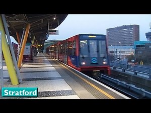 Stratford : London DLR ( B07 - B92 - B90 Stock )