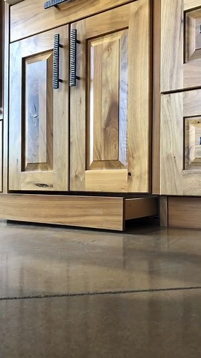 Hidden Toe Kick Drawer #kitchenhacks #kitchenideas #kitchendesign #kitchencabinets #superiorcabinets #kitchenaccessories
