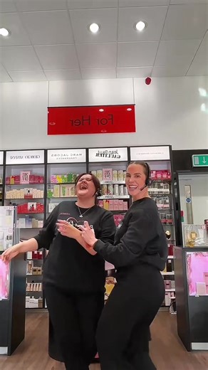 POV: 20% off £60 spend is back, the sun is shining and we’re happy again 🌻🌺🌸🌺🌻 #theperfumeshop #metrocentre #tps #brunomarsmusic #sun @The Perfume Shop Limited