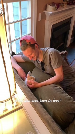 Men Who Love Cats: A Heartwarming Relationship Story