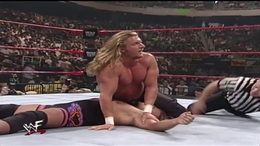 Triple H w/ Chyna vs Owen Hart WWF European Championship Match - Unforgiven 1998 26/4/98