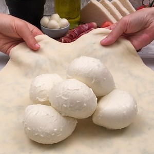 Fondue mozzarella ! C’est l’hiver aussi en Italie :) bonus chocolat | Chefclub