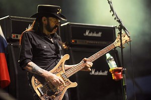 8 Best Bass Strings for Metal and Drop Tuning - Range of Sounds