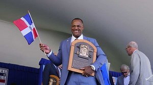 Former Mariners Felix Hernandez, Adrian Beltre Continue Friendly Rivalry at Hall of Fame