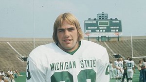 See who Kirk Gibson will join in Michigan State football's 'Ring of Fame'