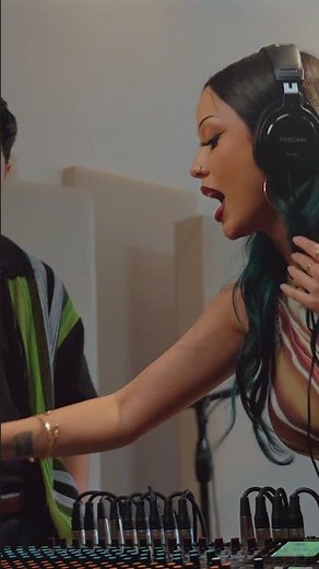 Unleash the full potential of your sessions with the Model 2400