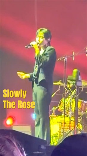 Woosung sings Slowly into our hearts! The Rose live in Berlin!