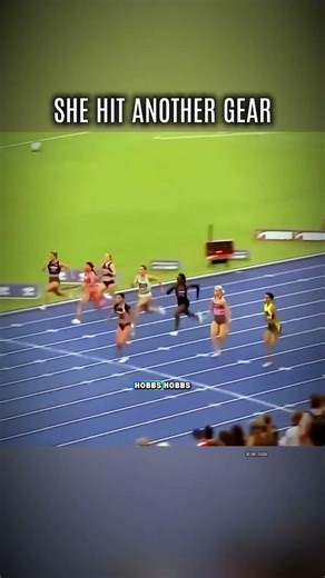 Hobbs' finish was absolutely insane #trackandfield #running #shorts