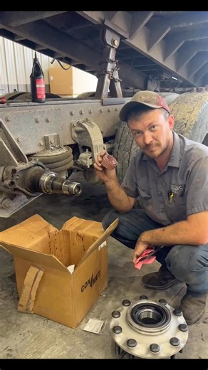 222K views · 4.1K reactions | #ConMet hub install! Easy!  #dieselmechanic #WheelEnd #mechanic #peterbilt #repair | Blevins Diesel | Facebook