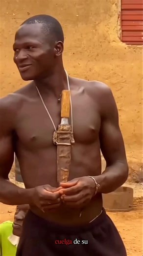 El Guardaespaldas del Jefe Adivasi #shorts