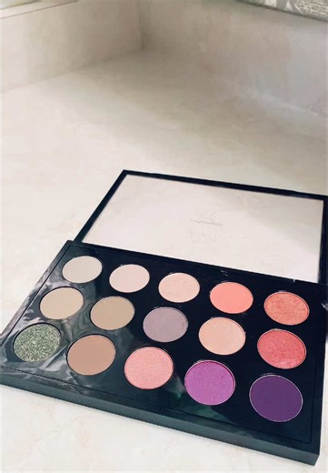 Making a custom MAC eye shadow palette Row 1 (left to right): Vex, Cozy Grey, Naked Lunch, Coral, Expensive Pink Row 2: Omega, Coquette, Scene, Jest, Cranberry Row 3: Joie De Glitz, Charcoal Brown, Libra, Darkroom, Power to the Purple #maccosmetics #maccustompalette #maceyeshadow #asmr