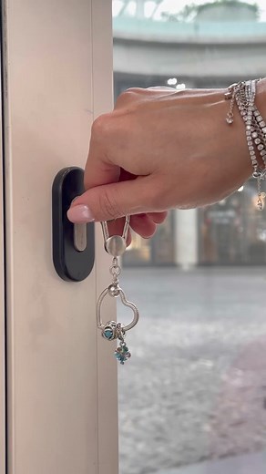 Pandora is making 2024 extra special for seniors and @feedmureed is here to witness it! Calling out all seniors, get 20% off 24 of your pandora purchases⭐️ | Time Center