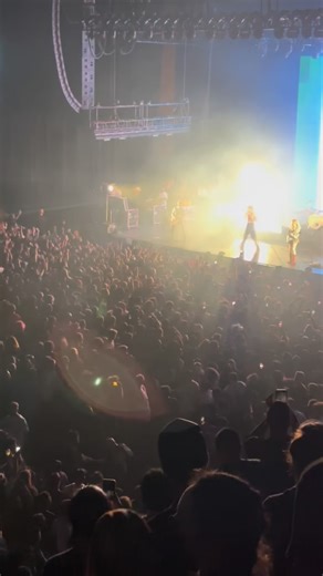 Best live show I have been to in ages. Turnstile on a Sunday night. Extra coffee on a Monday morning! Stay weird Mythfits! | Kari Byron