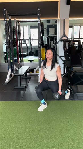 Dumbbell Alternating Reverse Lunge Demo