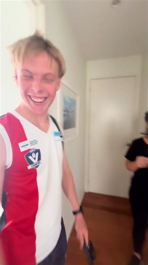 Chaotic Carey Vlog: Exploring 5km on Foot and Wheels