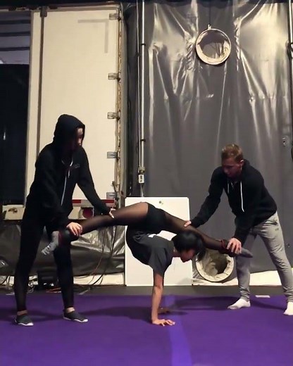 Amazing contortion girl - New Gymnastics Performance #shorts