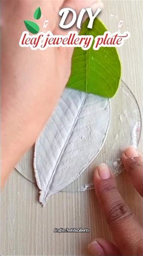 DIY Trinket Tray | Leaf🍃 Jewellery plate #handmade​#shorts​#viralshorts​ #diy​#trending​#trinketdish