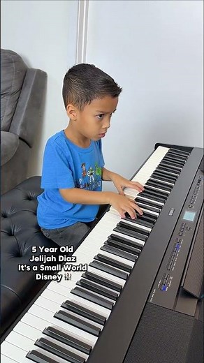 5 Year Old Piano Prodigy Plays It’s a Small World from Disney 🎹 Jelijah Diaz #piano #itsasmallworld