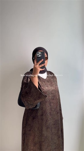 Experience the Comfort of Wearing a Beautiful Abaya