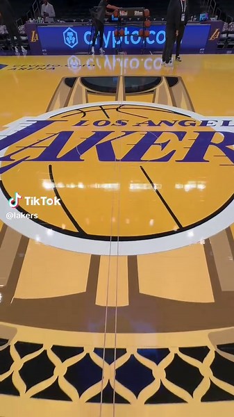 Los Angeles Lakers: Showcasing Fresh Styles and Gear