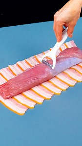 Mystery solved! Here's how to get the most tender meat Ingredients pork tenderloin: 1 kg (2 lb) ice: 200 g (7.1 oz) water: 500 ml (17 fl oz) salt: 5 g (0.2 oz) black pepper: 2 g (0.1 oz) garlic powder: 3 g (0.1 oz) herbs of Provence: 3 g (0.1 oz) sweet paprika: 3 g (0.1 oz) onion: 1 pc mushrooms: 200 g (7.1 oz) red bell pepper: 1 pc carrot: 1 pc salt: 3 g (0.1 oz) black pepper: 2 g (0.1 oz) garlic: 10 g (0.4 oz) cheese: 100 g (3.5 oz) bacon: 300 g (11 oz) potatoes: 500 g (18 oz) olive oil: 20 ml