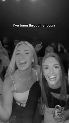 Mariano Quirós Fine Art ® on Instagram: "A perceptron is one of the simplest types of artificial neurons basically the original building block of what later became modern neural networks. A mathematical model that: • Tales several input values (numbers), • Multiplies each by a weight, • Adds them together, • Applies a threshold or activation function, • And outputs 1 (true) or 0 (false). The perceptron is used for binary classification, meaning decisions like: • “Yes or no” • “Spam or not spam” 