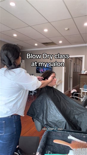 Mastering Blow Outs: The Ultimate Salon Technique