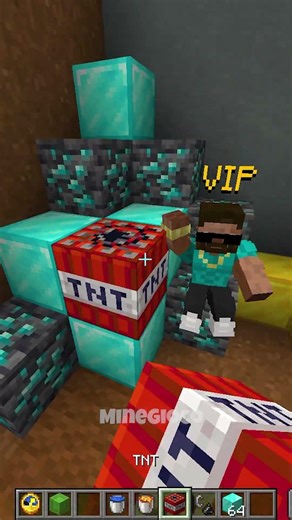 Escape Tsunami For Brainrots In Minecraft 💀😱