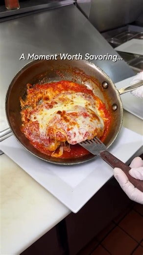 A moment worth savoring. @chefsromakitchenlv Follow For More 🍝 American Italian by Chef Romo 🥂 Happy Hour 4pm to 6pm Daily 🍽️ Dine-in, Pick up, Catering #italianfood #vegas #vegasfood #vegasfoodie #yum #wheretoeat #fyp #reels #food #foodie #pasta