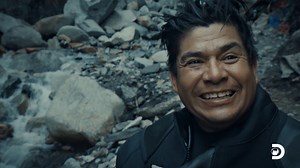 483K views · 8.2K reactions | Fred's parting gift  Dustin and the crew find a nearly 6oz gold nugget worth an estimated $20,000. #GoldRush: White Water Fridays 8p ET on Discovery | Gold Rush | Facebook