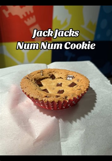 We tried Jack Jacks Num Num cookie last night and it was so yummy! They serve it warm. It would also go well with a glass of milk or scoop of ice cream haha. #hollywoodstudios #disney #waltdisneyworld #food #toystory