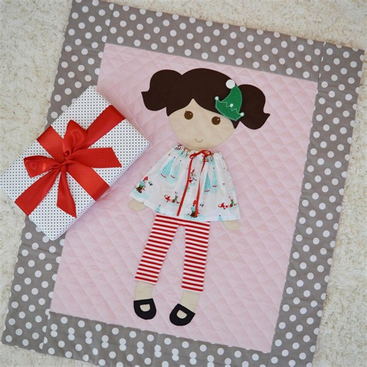 Paper Doll Blanket, the Original Paper Doll Blanket Pattern, Doll Quilt, Dress up Doll Quilt, Christmas Quilt - Etsy