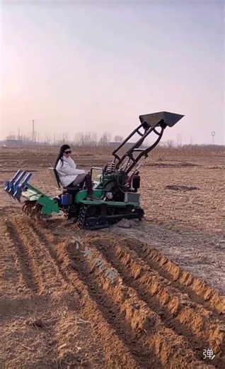 Micro farming machine helping farmers easy life hack #fyp #foryou