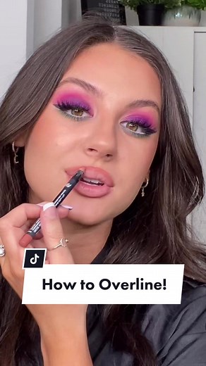 Plump Pout Tutorial: Learn How to Overline Your Lips!
